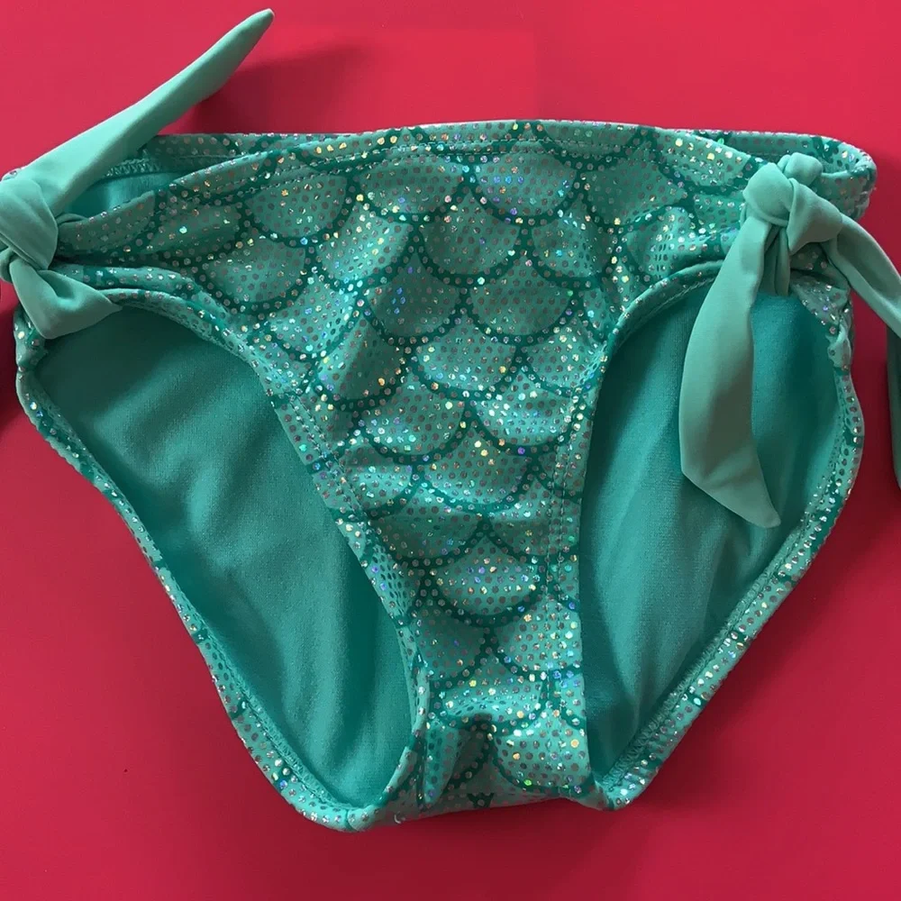 Mermaid Print Girls Swimsuits - Picture 5 of 5